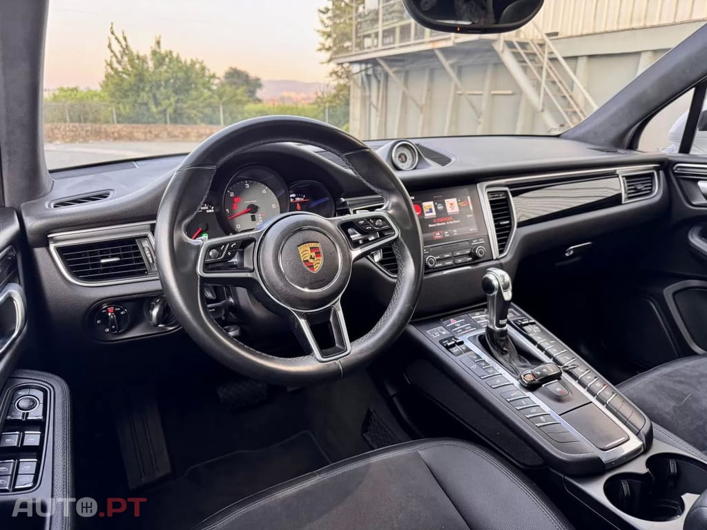 Porsche Macan S