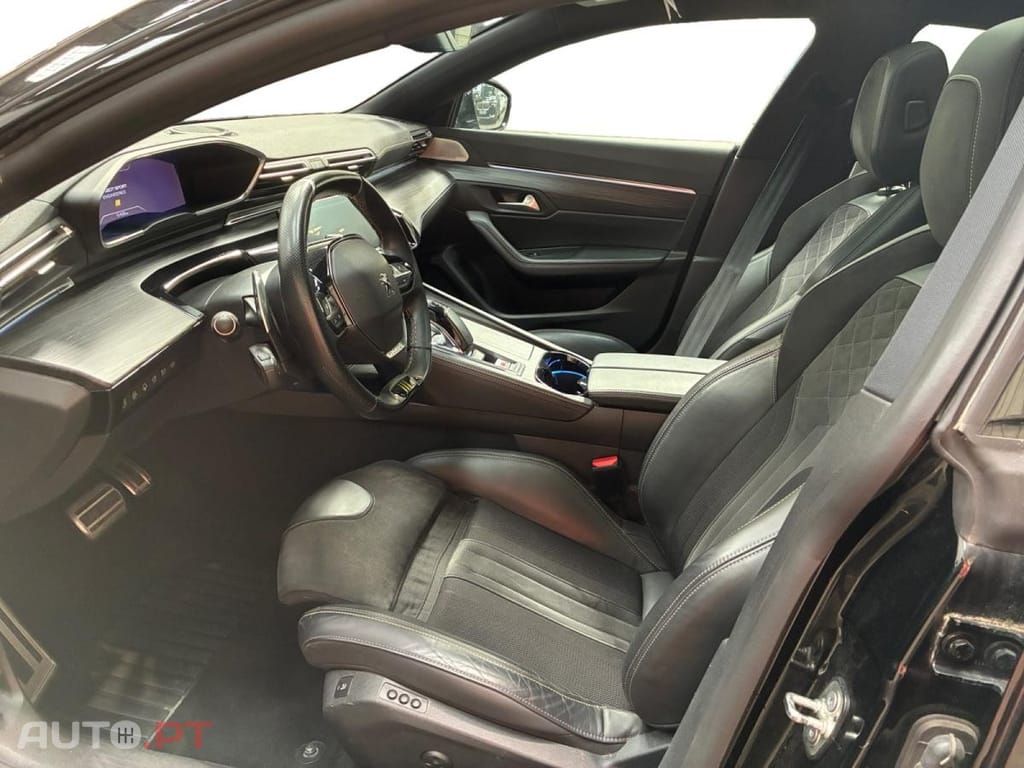 Peugeot 508 Hybrid4 Sport Engineered e-EAT8