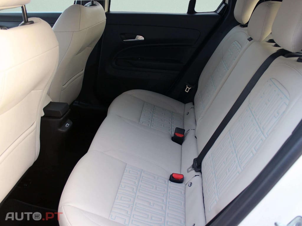 Fiat 600 1.2 Hybrid La Prima