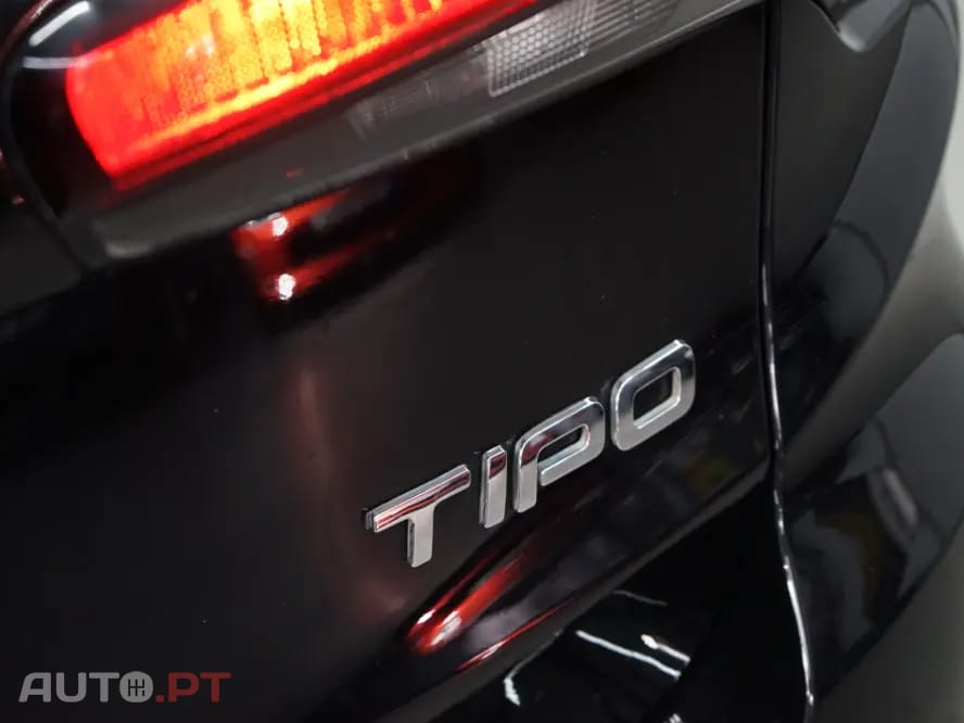 Fiat Tipo 1.6 M-Jet Lounge Tech