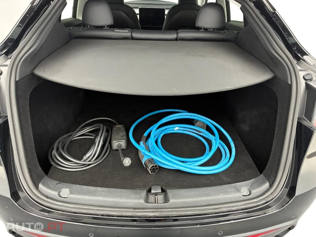 Tesla Model Y Performance Dual Motor AWD