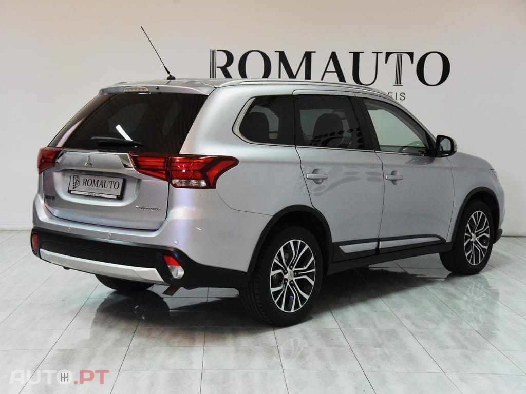 Mitsubishi Outlander 2.2 DI-D Intense+