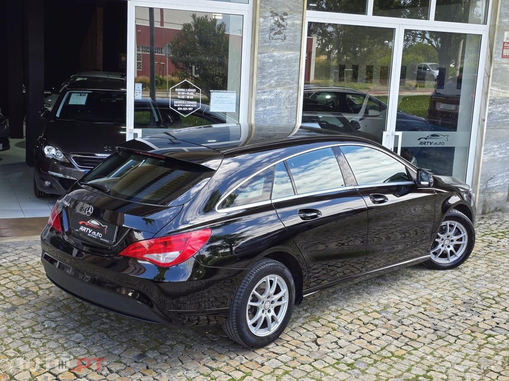 Mercedes-Benz CLA 180 d Shooting Brake