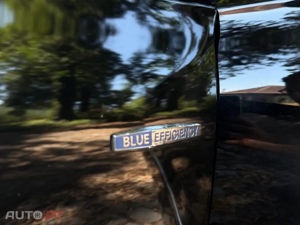 Mercedes-Benz E 220 (BlueTEC) d 9G-TRONIC