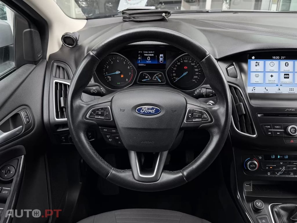 Ford Focus SW 1.0 EcoBoost Titanium