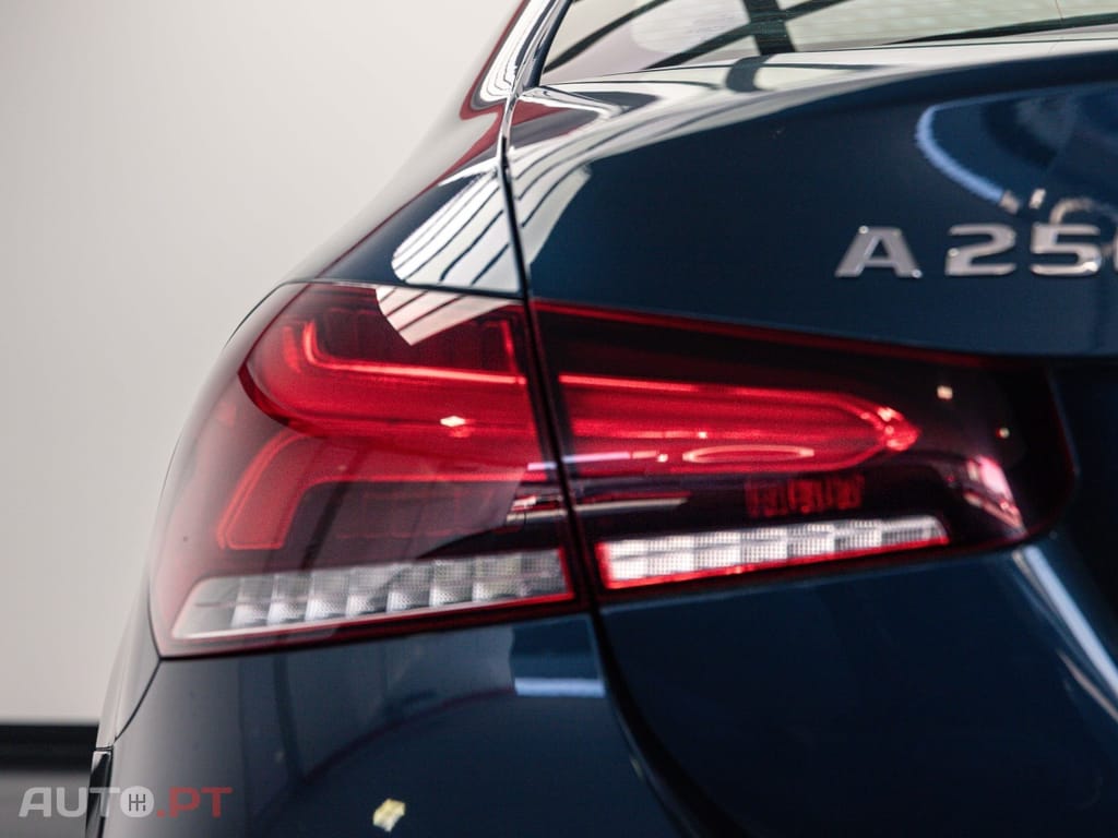 Mercedes-Benz A 250 e Style Plus