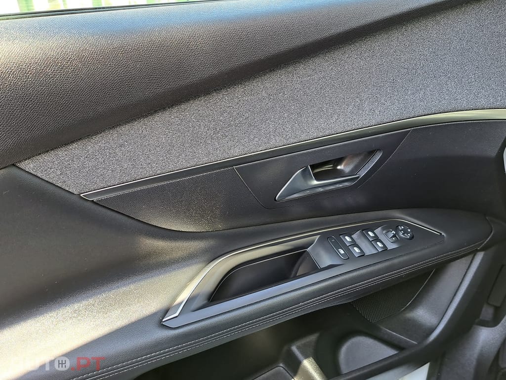Peugeot 3008 HDI Allure cx Automática