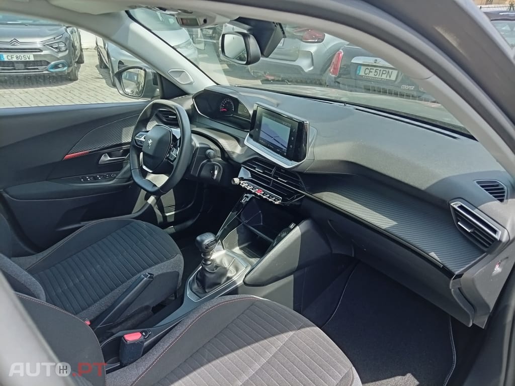 Peugeot 2008 1.2 PureTech Active Pack