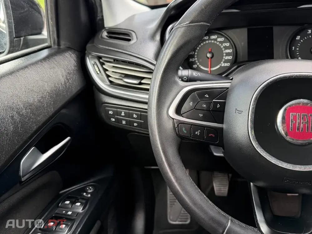 Fiat Tipo Outro