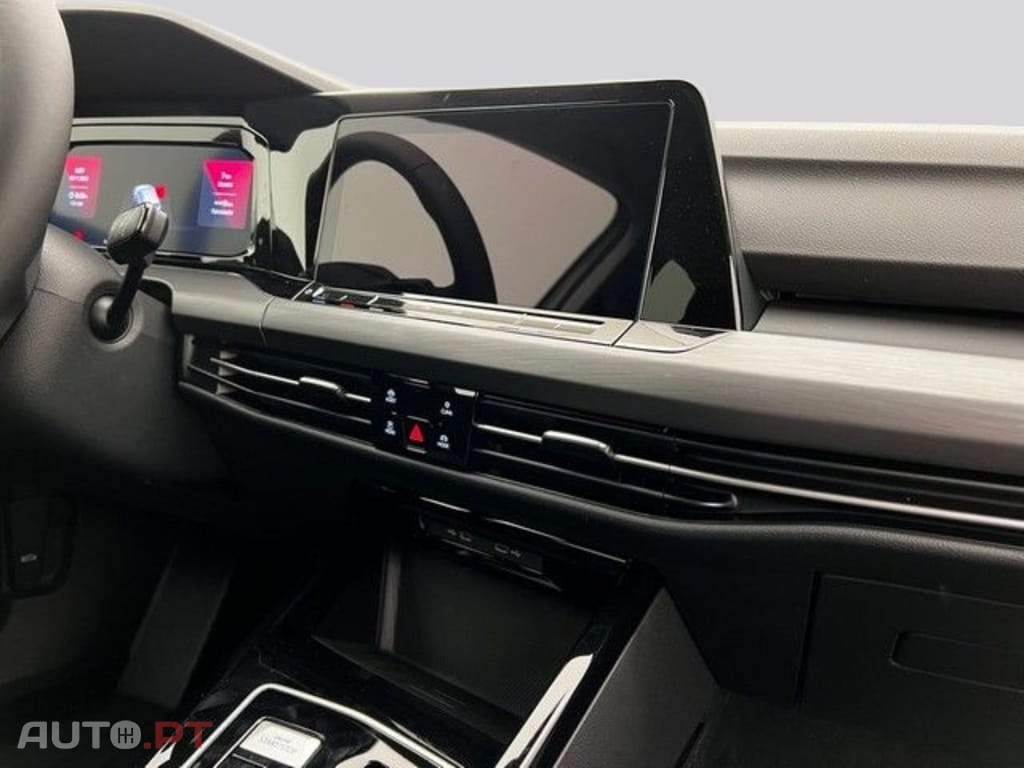 Volkswagen Golf I.V.A DEDUTIVEL 1.4 eHybrid DSG Style  