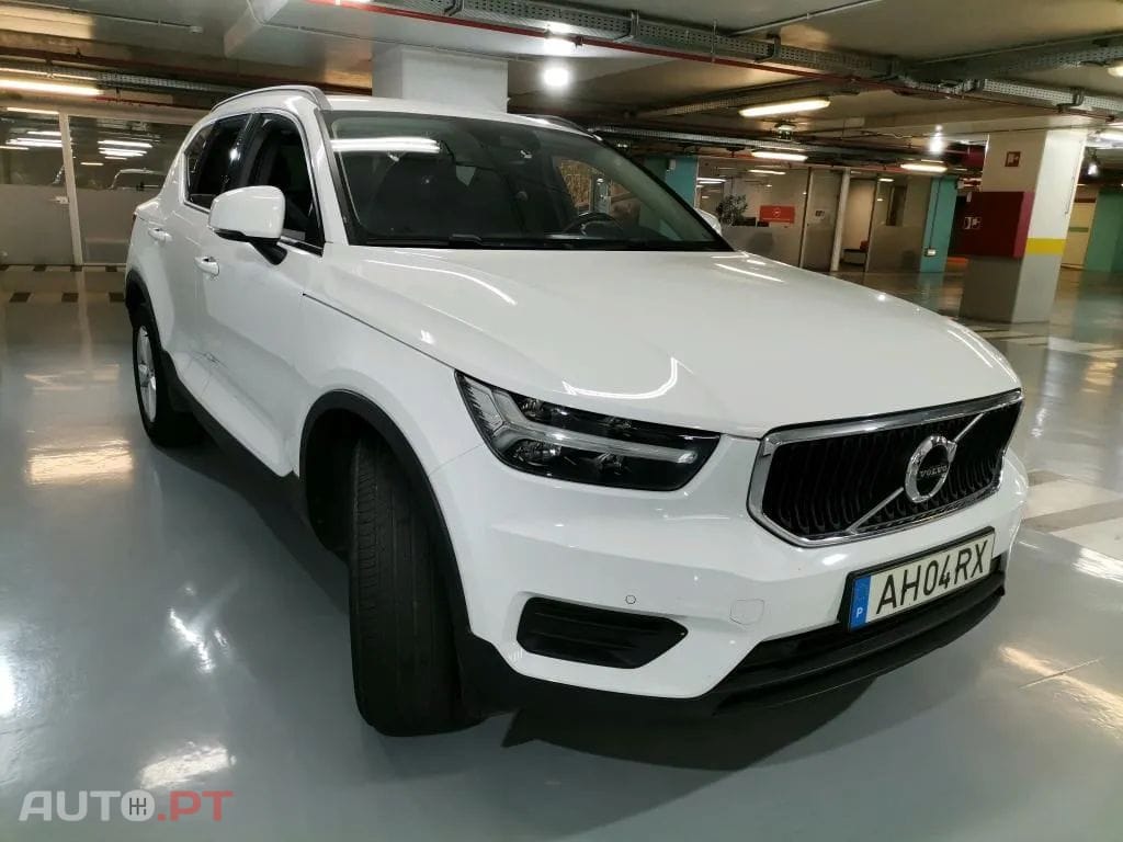 Volvo XC40 1.5 T3 Momentum Core