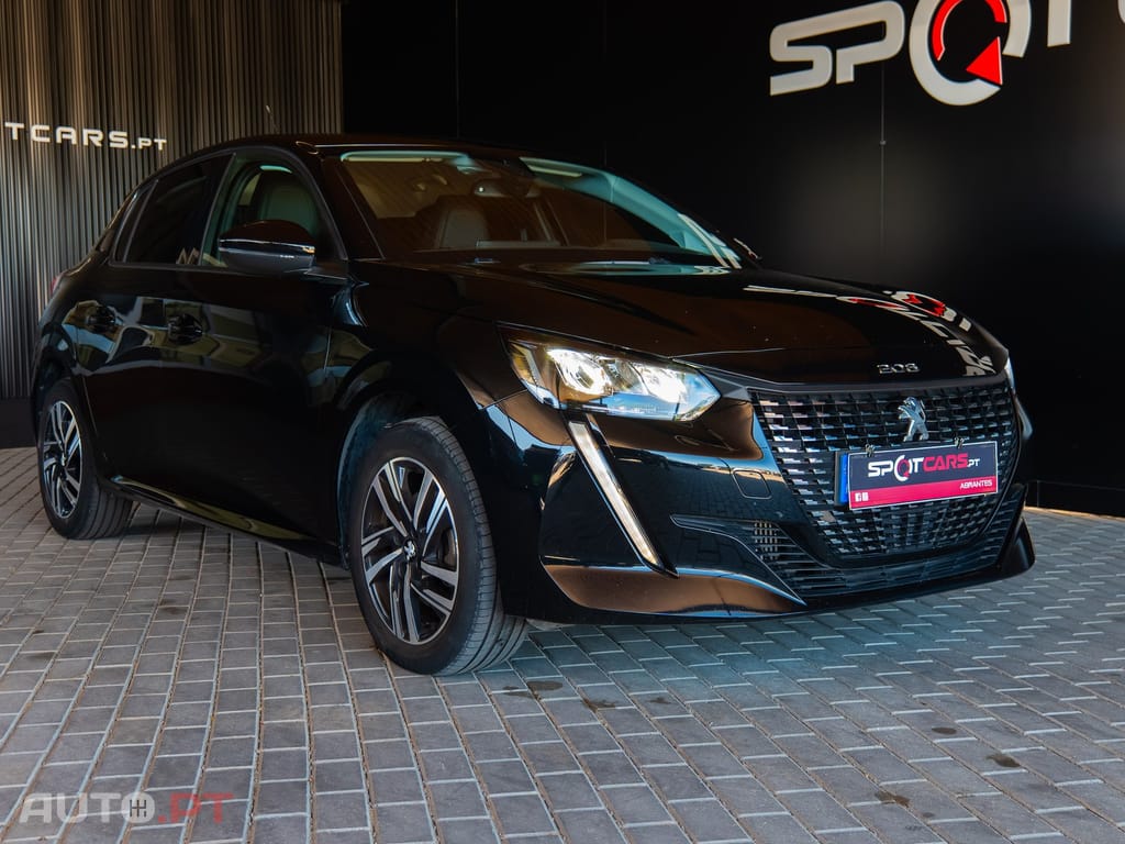 Peugeot 208 1.2 PureTech Allure EAT8