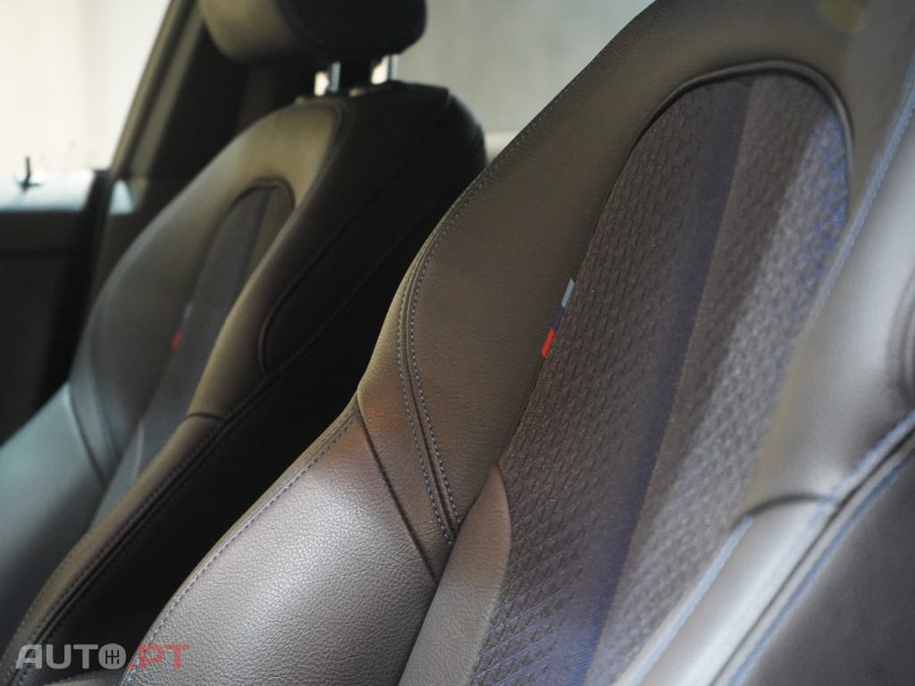 BMW 216 d Pack Desportivo M