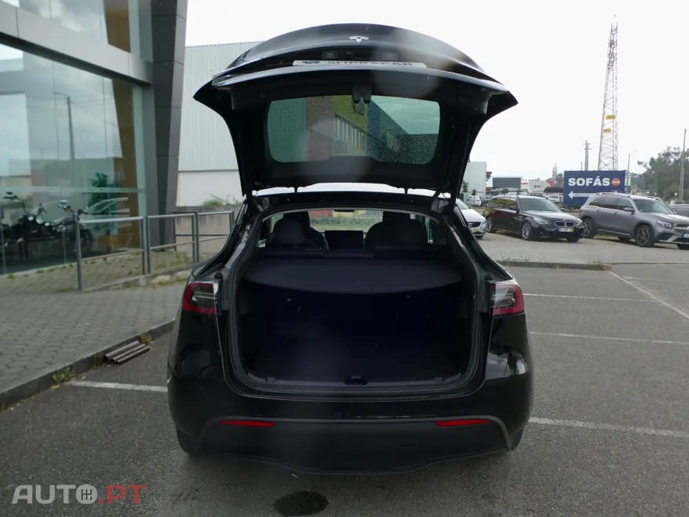 Tesla Model Y Long Range Tração Integral