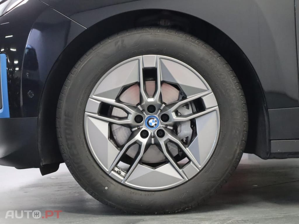 BMW iX xDrive40