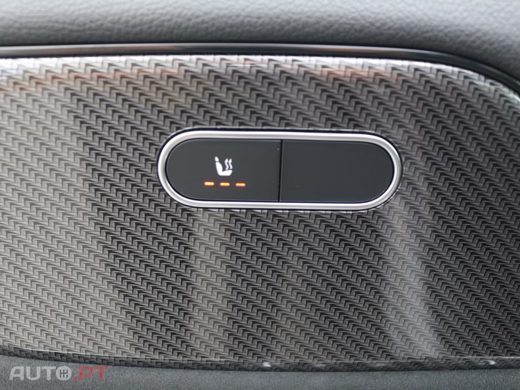 Mercedes-Benz GLA 250 e AMG Line