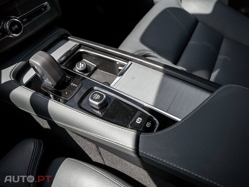 Volvo XC90 I.V.A DEDUTIVEL T8 AWD Inscription 