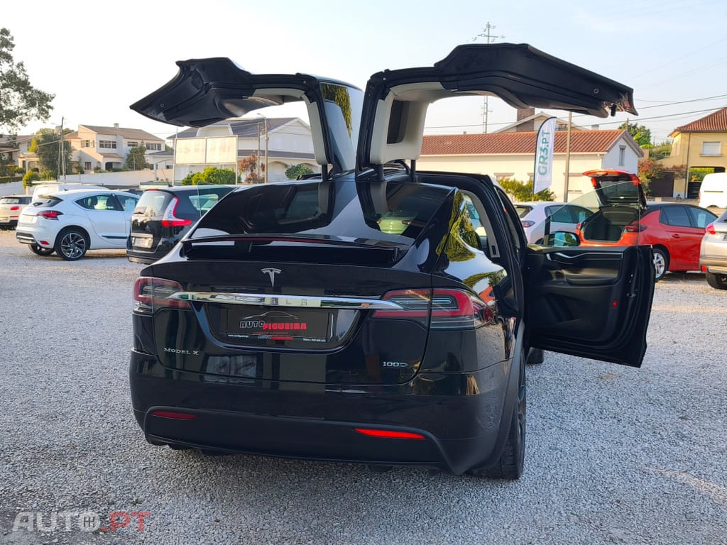 Tesla Model X 100D