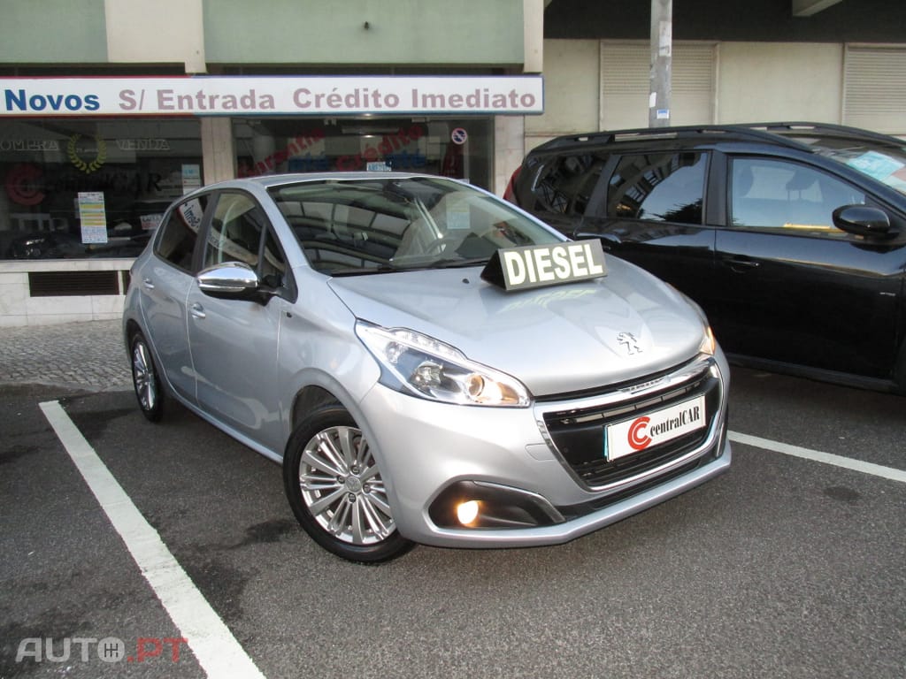 Peugeot 208 1.6 BlueHDi Style