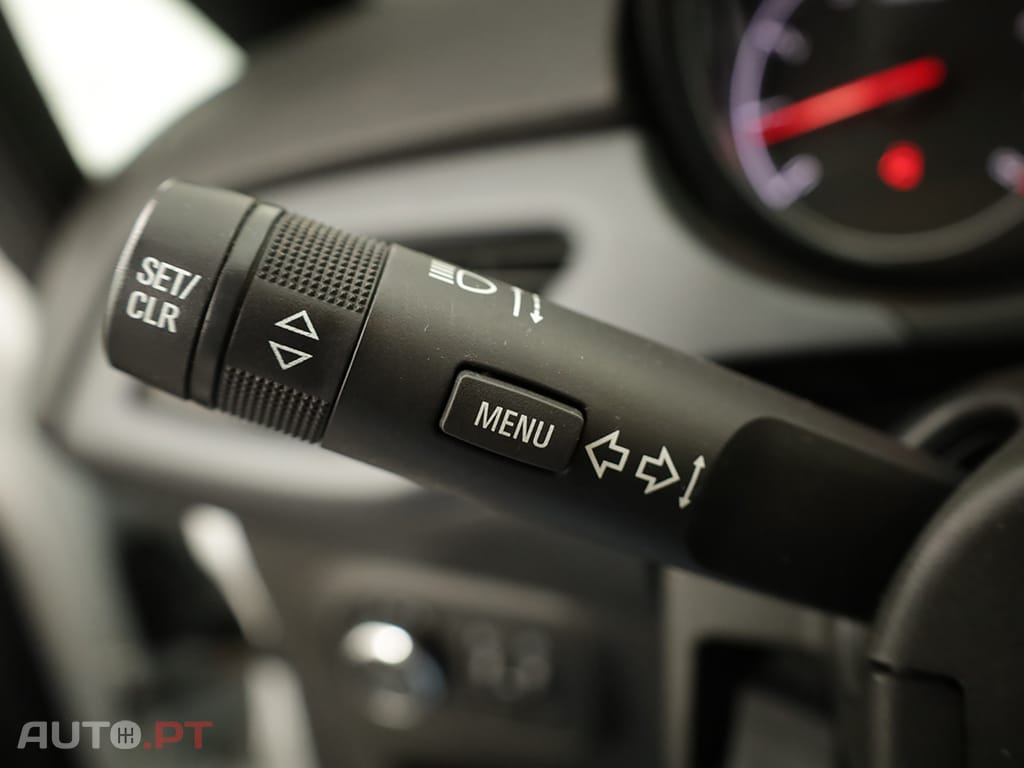 Opel Corsa Corsa 1.2 Edition — fotografia 15