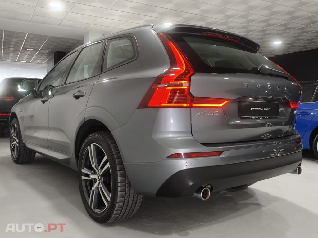 Volvo XC60 2.0 T8 PHEV Momentum Plus AWD