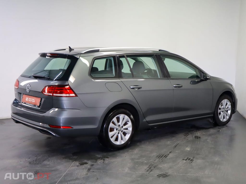 Volkswagen Golf 1.6 TDI  Confortline DSG Variant