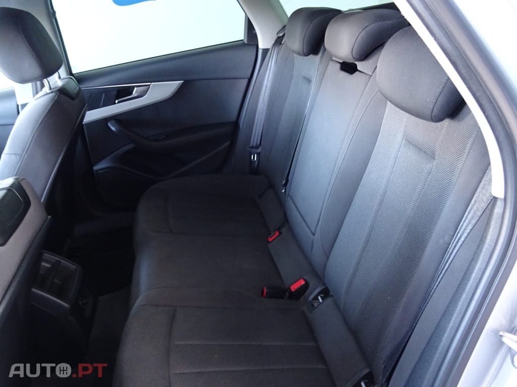 Audi A4 Avant 35 TDI S tronic