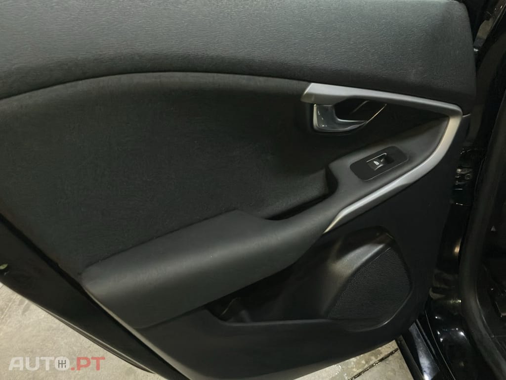 Volvo V40 2.0 D2 Kinetic