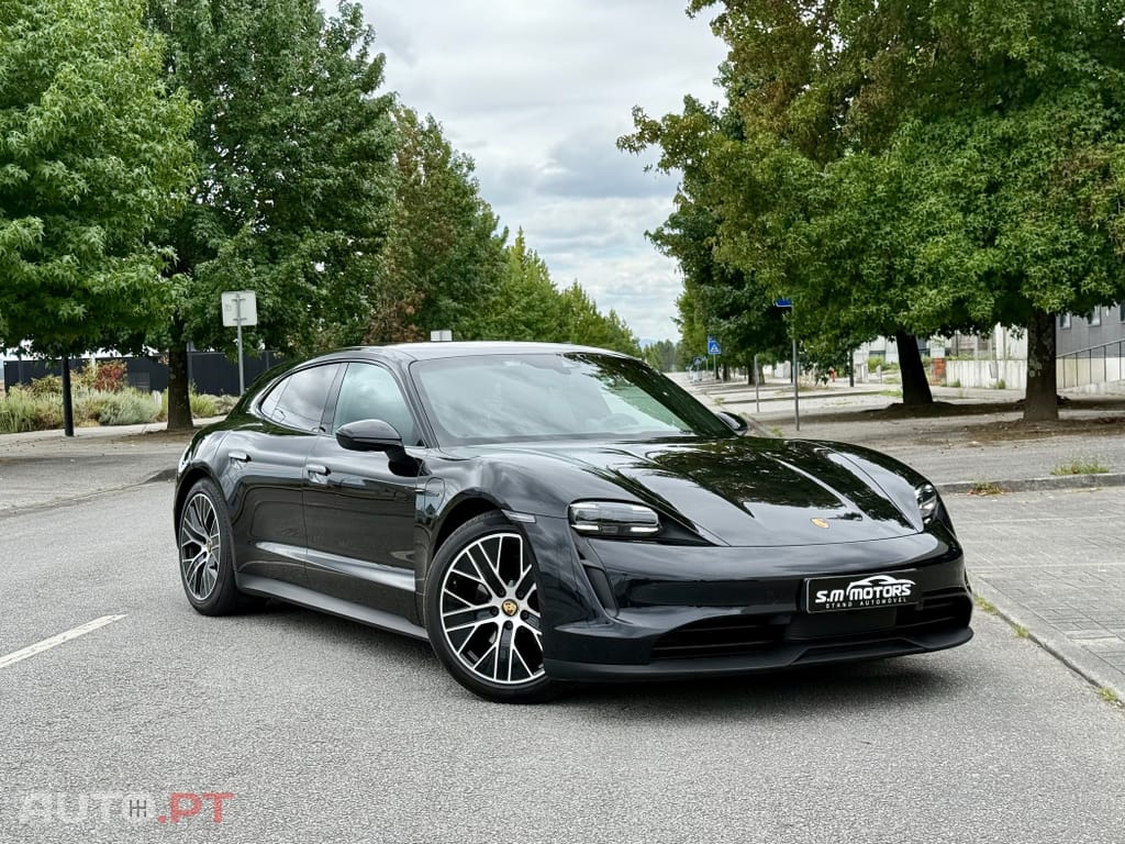 Porsche Taycan bateria Performance Plus