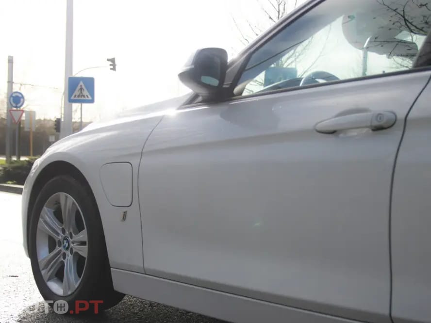 BMW 330 e iPerformance Line Luxury