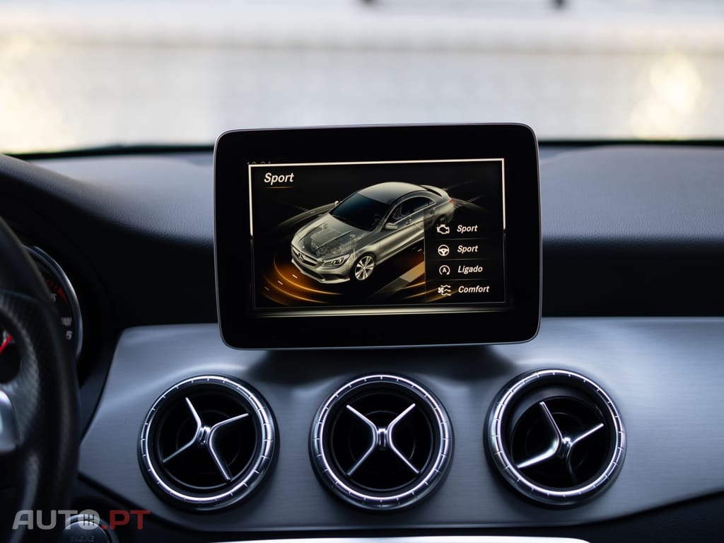 Mercedes-Benz CLA 180 d AMG Line