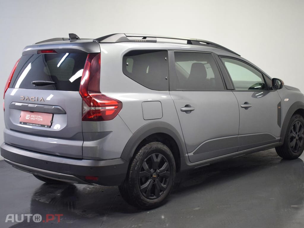 Dacia Jogger ECO-G 100 Bi-Fuel Essential 7 lugares