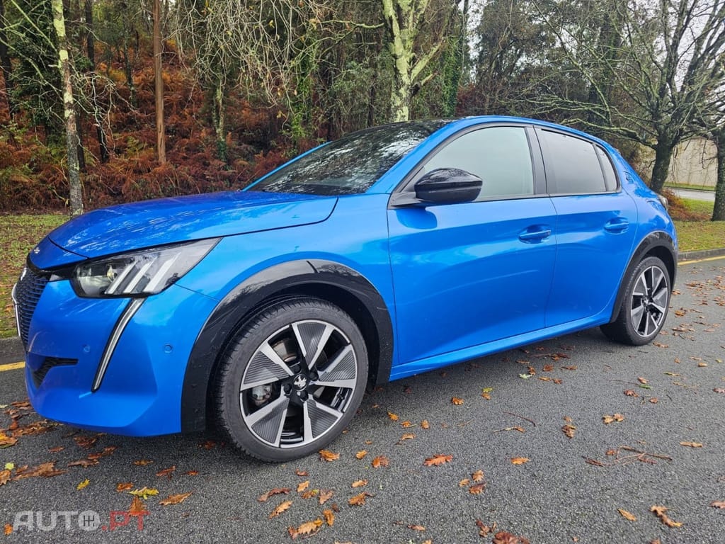 Peugeot E-208 50 kWh GT