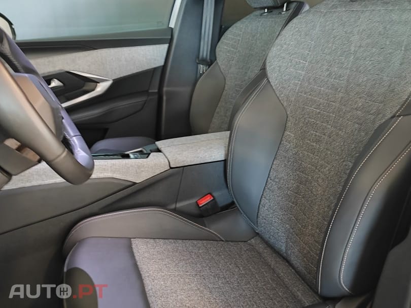 Peugeot E-3008 73 kWh Allure