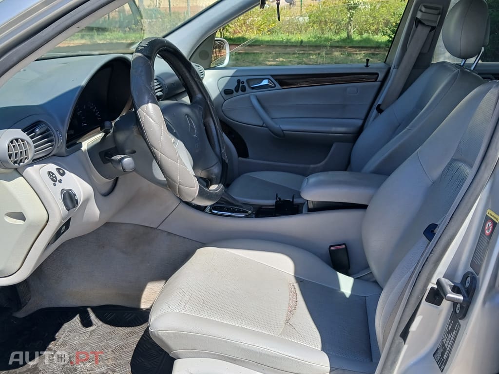 Mercedes-Benz C 320 V6