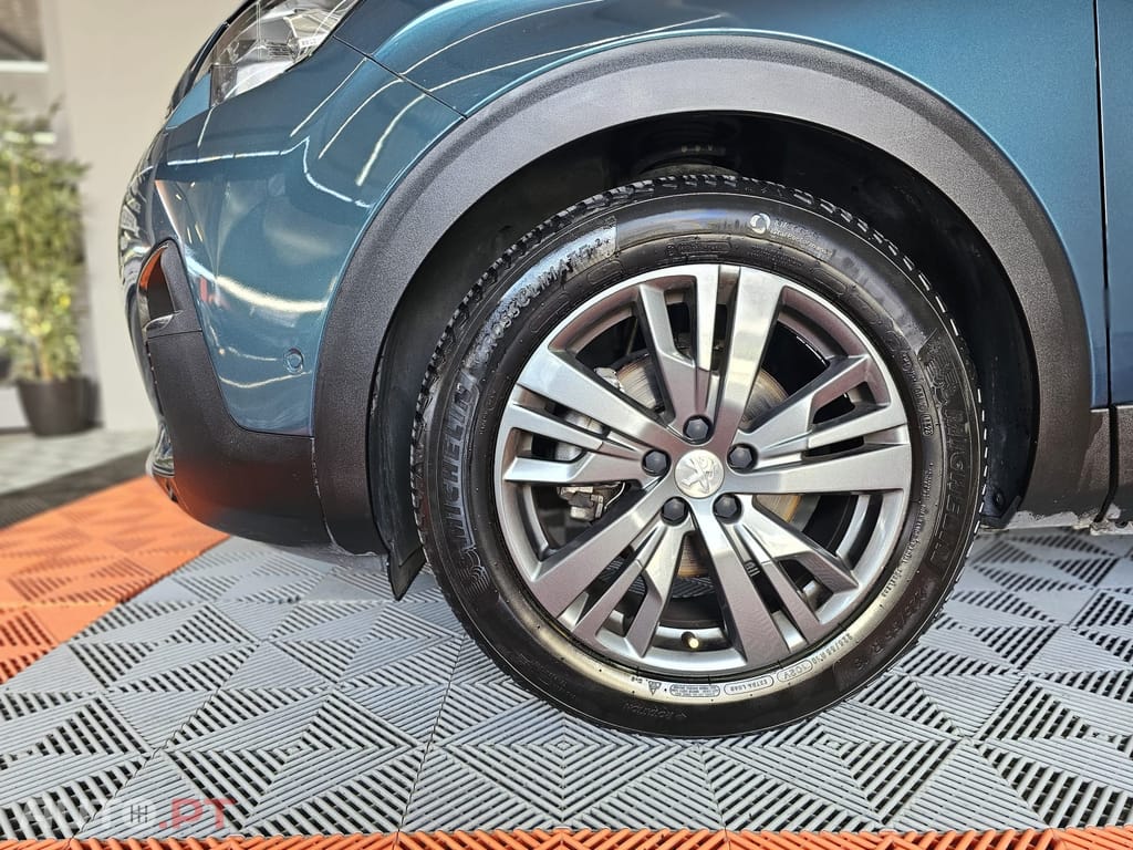 Peugeot 5008 1.5 BlueHDi Allure EAT8