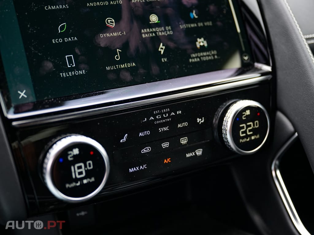 Jaguar E-Pace 1.5 P300e R-Dynamic SE AWD Aut.