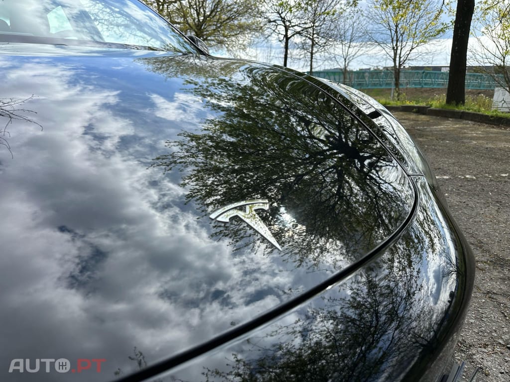 Tesla Model 3 Long Range Tração Integral