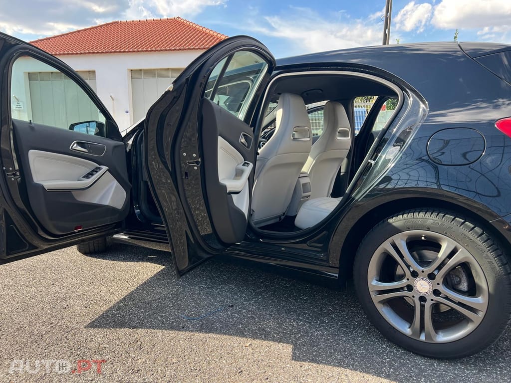 Mercedes-Benz A 180 BlueEFFICIENCY Edition Style