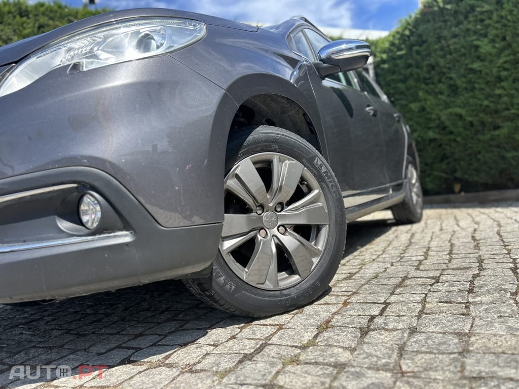 Peugeot 2008 1.6 e-HDi Allure