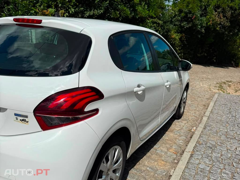 Peugeot 208 Active