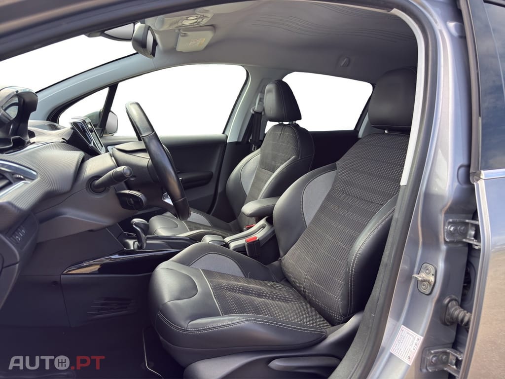 Peugeot 2008 1.2 PureTech Allure EAT6