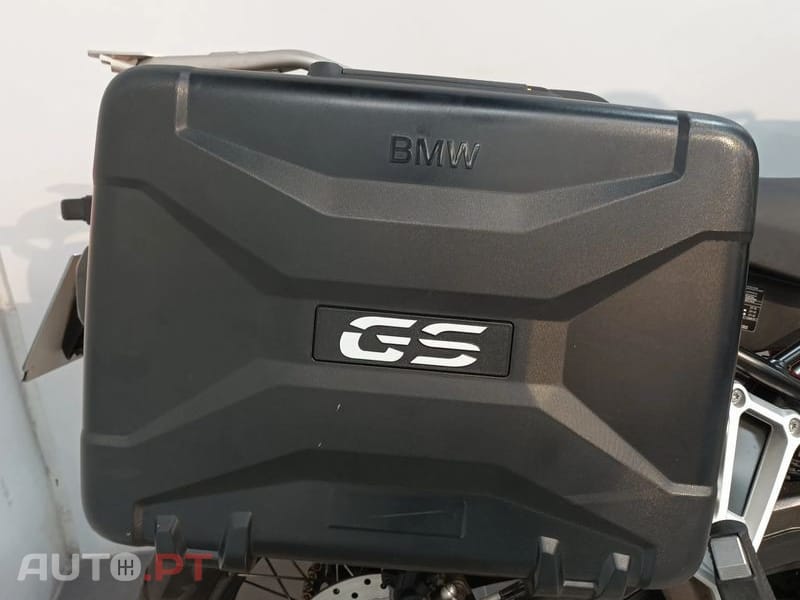 BMW F GS