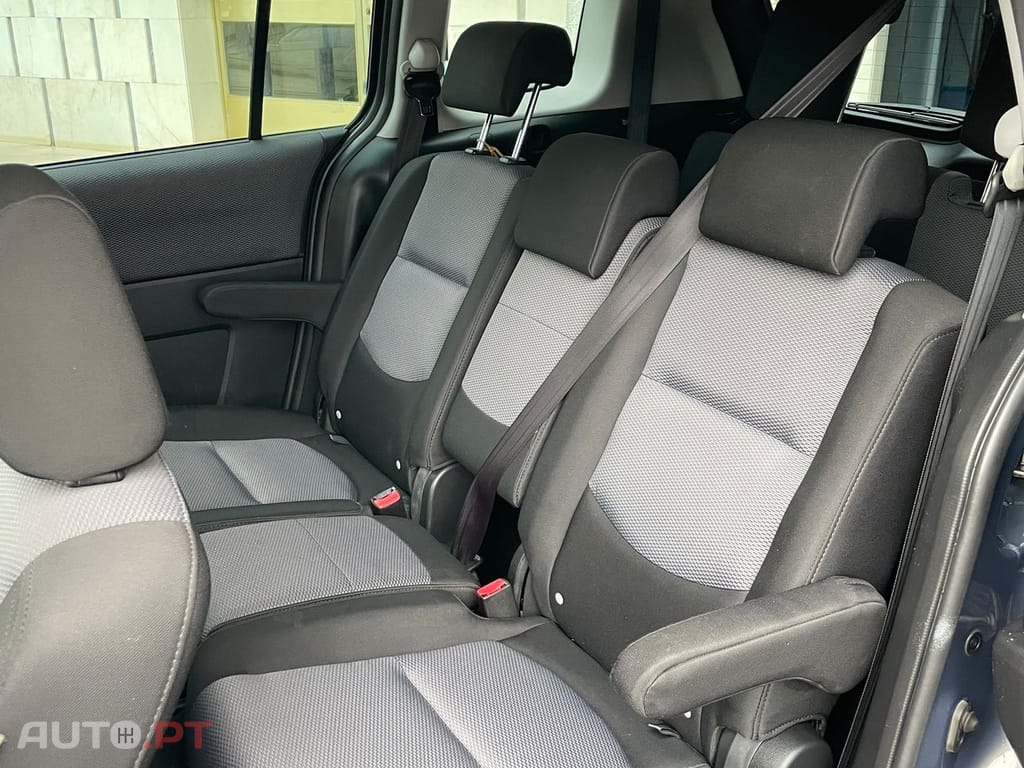 Mazda 5 MZR-CD 2.0 Sport