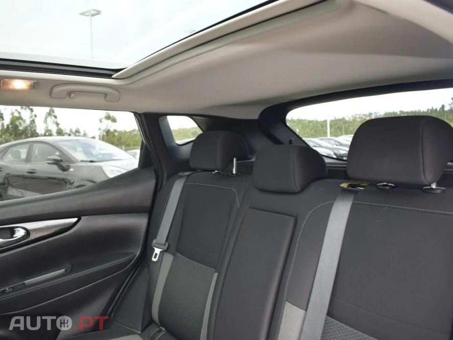 Nissan Qashqai 1.5 dCi N-Connecta