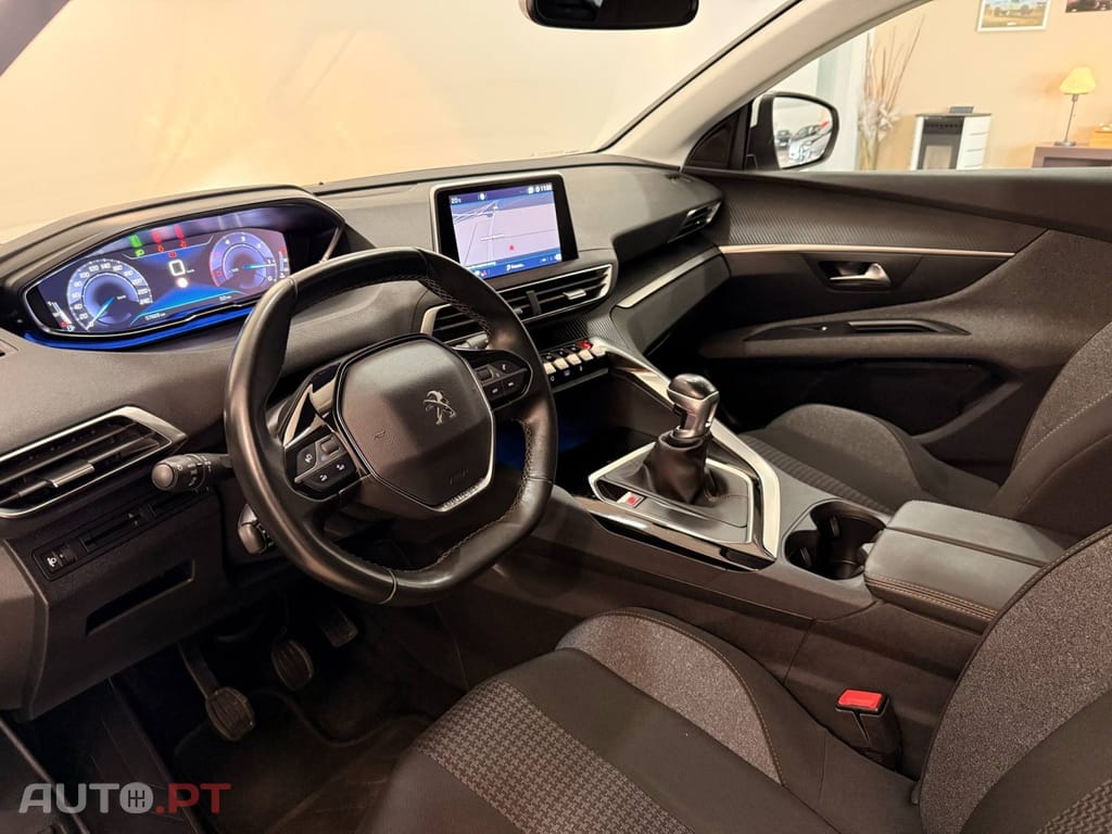 Peugeot 3008 1.5 BlueHDi Active