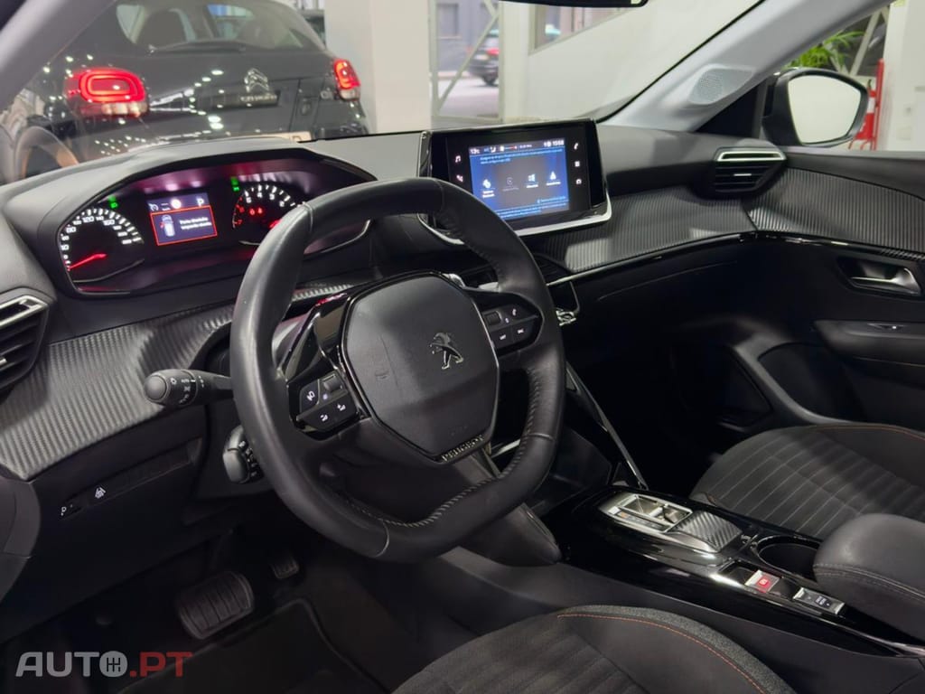 Peugeot 208 1.2 PureTech Active Pack EAT8