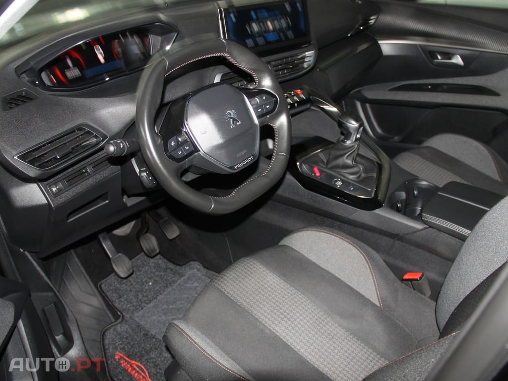 Peugeot 3008 1.5 BlueHDi Active