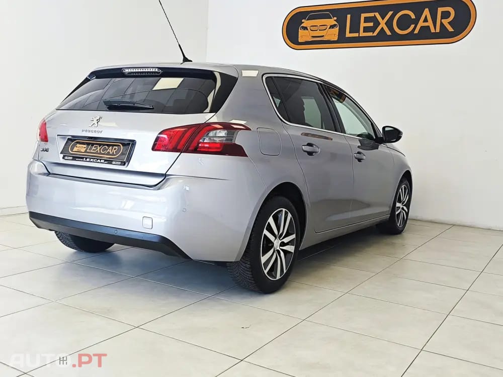 Peugeot 308 PureTech 130 EAT8 Allure Pack