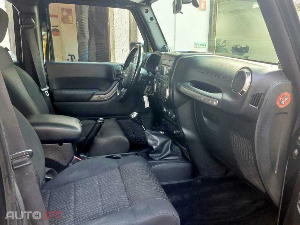 Jeep Wrangler SPORT